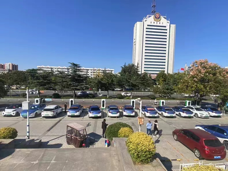 济宁瑞尔福超市6台160KW双枪直流充电桩项目